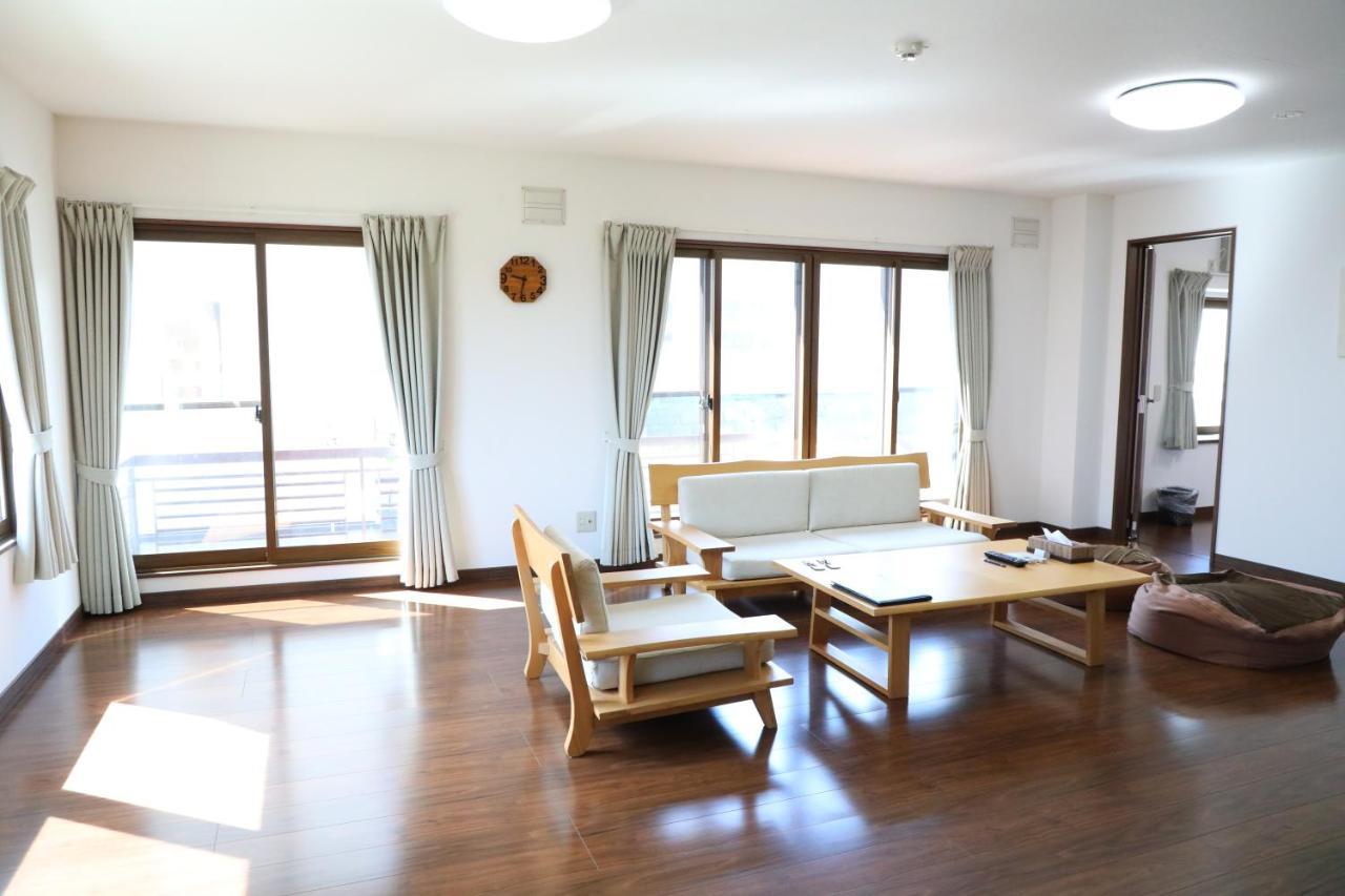 Вилла Kashiwa House Фурано Экстерьер фото